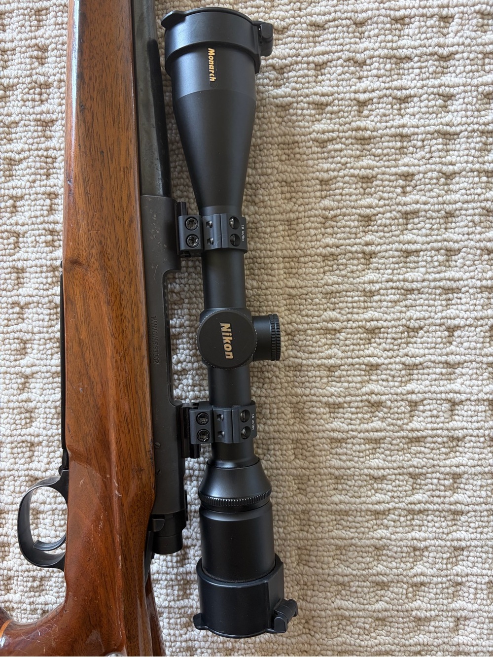 Nikon Monarch UCC 3-9x40 Matte BDC Scope with Box, lens cloth, caps and manual.